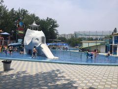 -青年湖公园水上世界