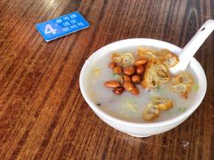 艇仔粥-穗银肠粉店(东川路店)