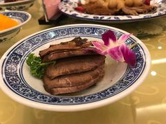 -山明水秀大饭店