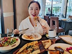 -Efes Turkish & Mediterranean Cuisine 艾菲斯餐厅(陆家嘴店)