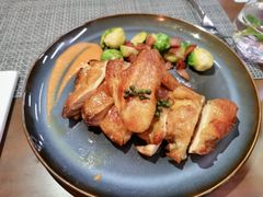 意式经典帕玛森烤鸡配季节蔬菜-Terra Rossa(陆家嘴中心店)