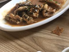 -乔家小院•本地小海鲜•非遗驴肉(万年泉路店)
