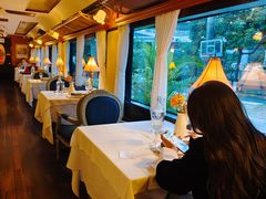 -火车头法国西餐厅