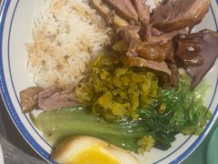 -潮界(LU·ONE凯德晶萃广场店)