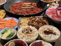 -萍姐火锅·公路夜市(武汉首店)