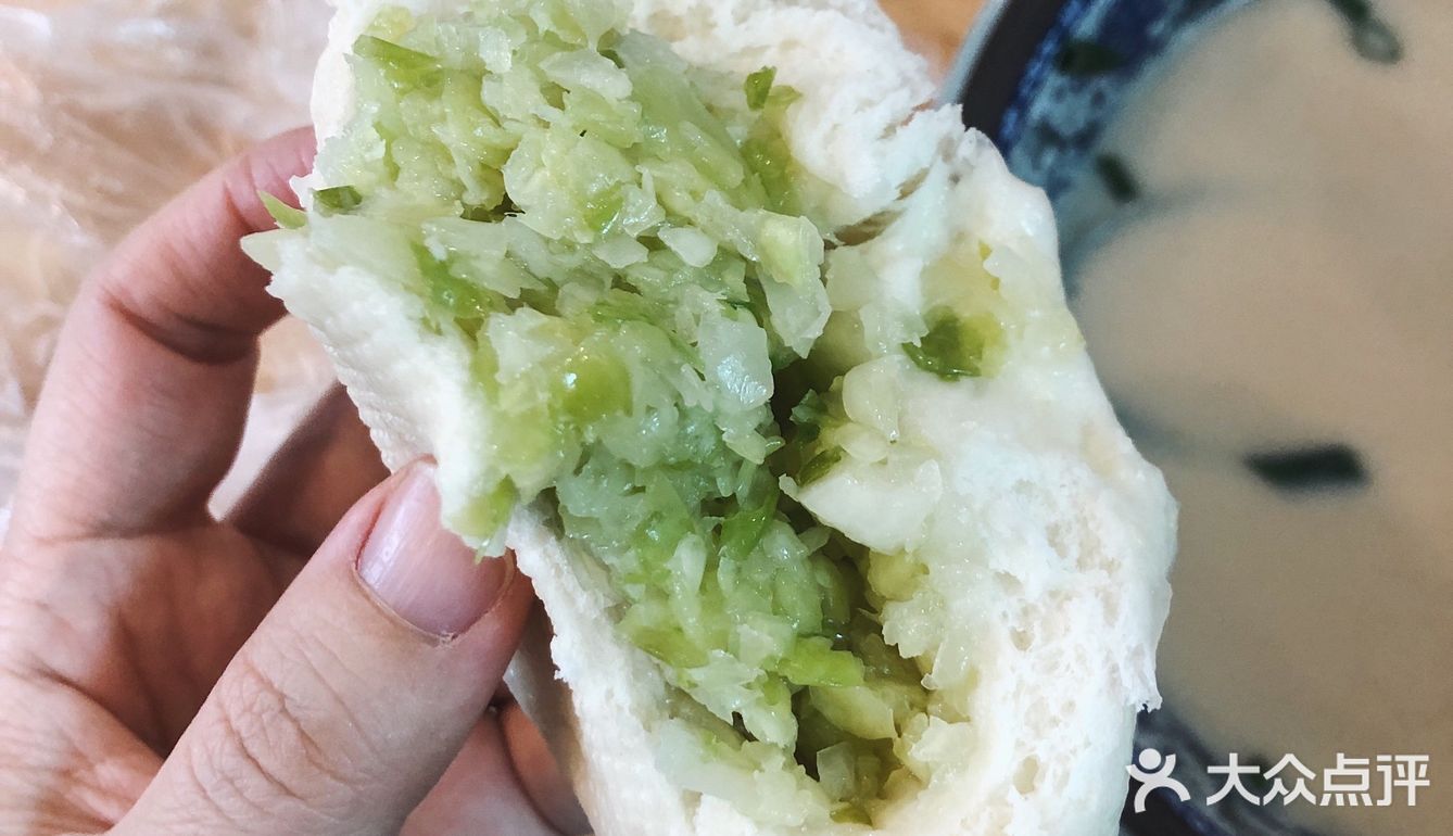 动辄排队10米的建德大包，到底好吃在哪？