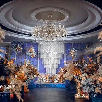 极具视觉冲击力超大气的蓝橙撞色婚礼