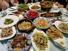 -泉畔人家·老济南经典鲁菜(大明湖店)