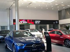 -天津波士信达奔驰4S店(卫津南路店)