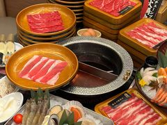 -牛YO寿喜烧·铁板烧和牛火锅自助(市府恒隆店)