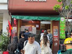 -Bánh Mì Huynh Hoa