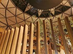 -上海滴水湖皇冠假日酒店