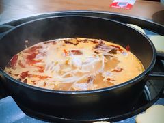 -三人行骨头王火锅(长寿店)