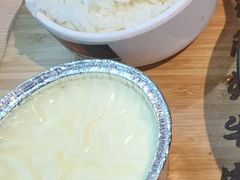-广信牛奶甜品世家(台东店)