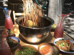 -四小区火锅·巷子里的重庆火锅(花照壁店)