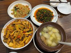 -民间瓦缸煨汤館(嵩山路店)
