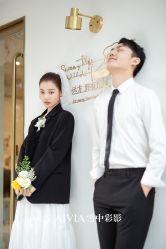 -雪中彩影婚纱摄影·微光艺术中心