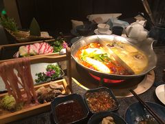 -湊湊火锅·茶憩(打浦桥日月光店)