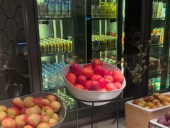 -浅深(世茂滨江精品店)