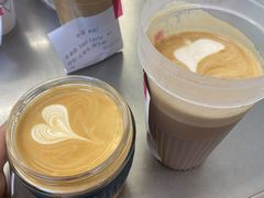 燕麦澳白-Manner Coffee(IFS一楼店)