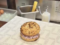 -HOLY BAGEL(苏河店)
