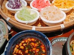 -包整·丝娃娃(甲秀楼景观店)