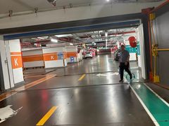-龙湖上海闵行天街-停车场