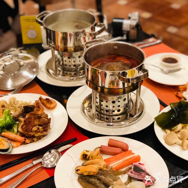 上百道菜的年夜饭你吃过吗?教你怎么用最少的钱得到最大的享受