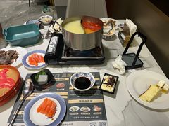 -金马门国际美食百汇(珞喻路店)