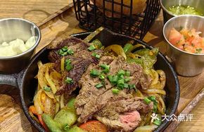 German-Style Grilled Beef Platter with Wraps