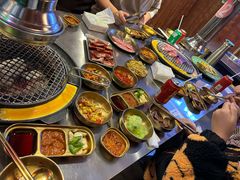 -釜山火炉·海鲜烤肉(紫藤路店)