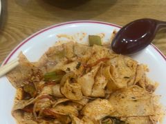 -三好食堂(煎饺·馄饨·肉饼米线·盛世广场店)