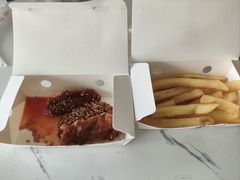 -必胜客(骡马市店)