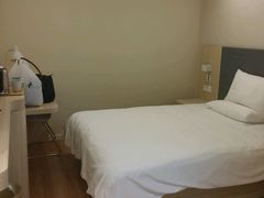 -汉庭(深圳宝安客运站地铁站店)