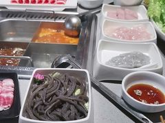 -海底捞火锅(宝龙广场夜宵主题店)