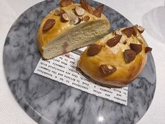 手工杏仁面包-ELUNE艾露恩·人良斋西餐厅