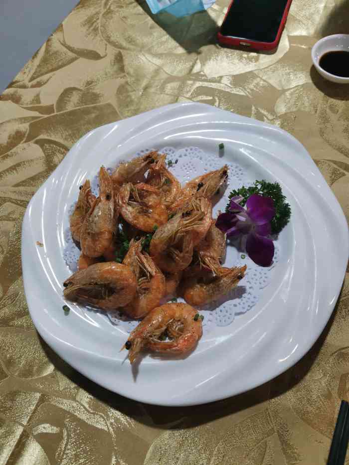 金贝壳海鲜城-"以前没有来过,看到有团购来尝试了一下,很.