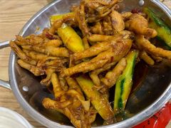 -江城燕子大排档(江汉路步行街店)