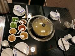 -丫丫汤膳打边炉(宏府408坊店)