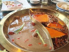 -小天鹅火锅·一线江景洪鼎旗舰店(洪崖洞店)