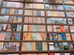 -钟书阁(群光广场店)