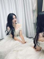 -莫小姐婚纱