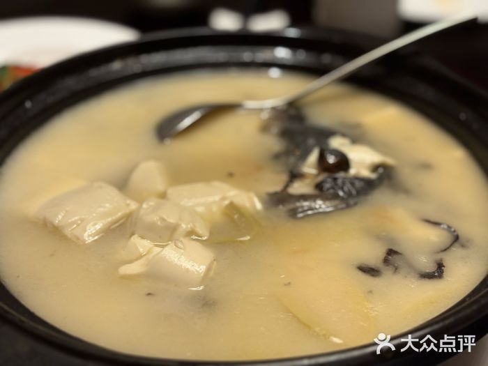 浙江安吉JW万豪酒店·万豪中餐厅安吉船头鱼豆腐图片