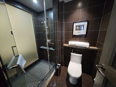 -南京鼓楼湖南路玄武湖亚朵酒店