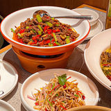 会主动介绍他们家的的招牌酸菜鱼 几乎是每桌必点！