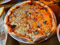 -JINNS锦时 steak&pizza(浸信会礼拜堂旧址店)