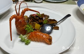 Black Truffle and Chanterelle Stir-fried Lobster