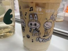-瑞幸咖啡(卓越前海INTOWN店)