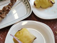 -四囍码头海鲜烧烤自助火锅(外滩南京东路悦荟广场店)