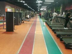 -星动力健身俱乐部(新塘店)